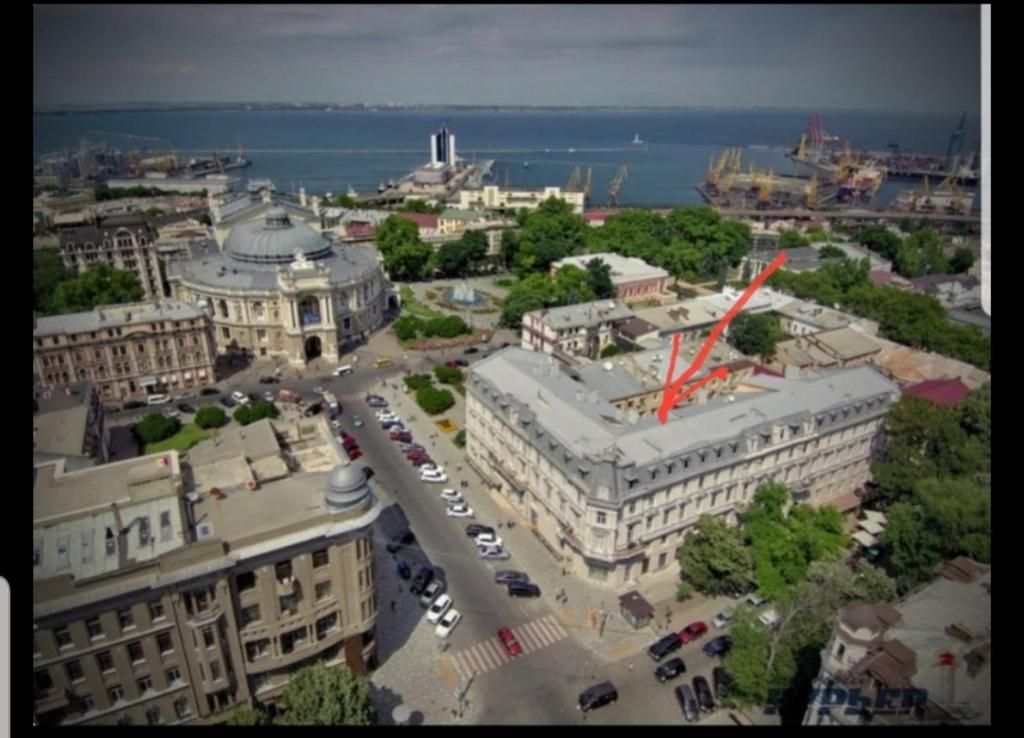 Uma vista aérea de Odessa 3room near Opera House