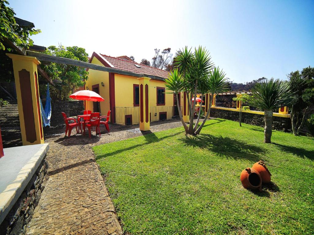 Κήπος έξω από το Charming Studio with Sea View - Ponta do Pargo - 20 m²