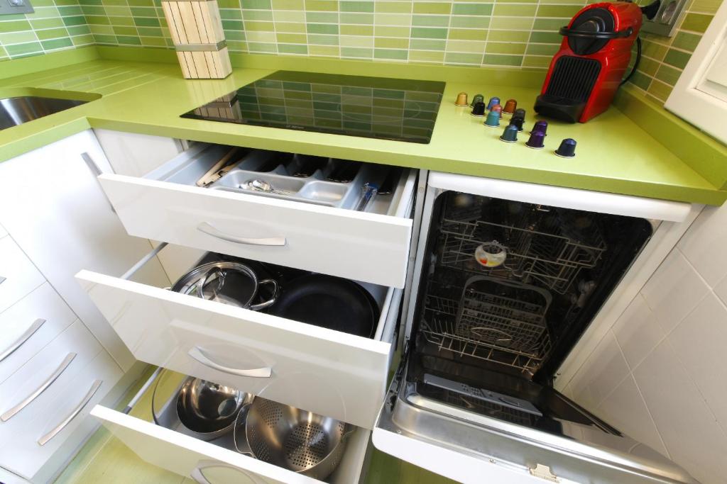 Kuchyň nebo kuchyňský kout v ubytování Sofia Suites