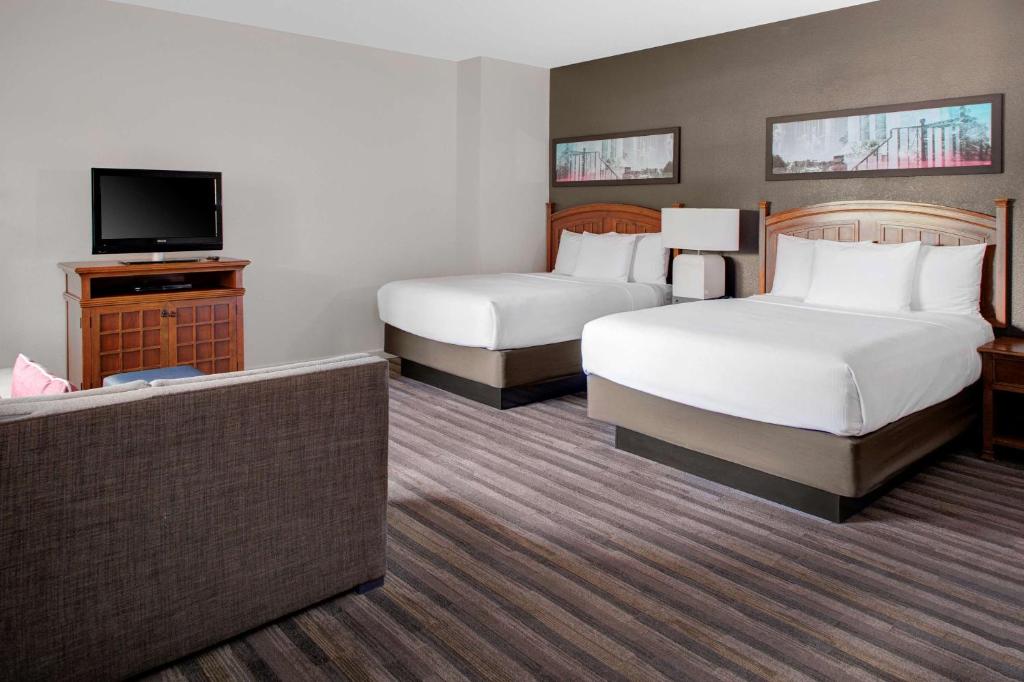 Postel nebo postele na pokoji v ubytování Hyatt House Parsippany East