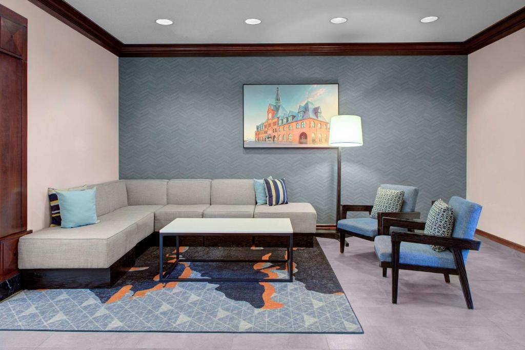 Posezení v ubytování Hyatt House Parsippany Whippany
