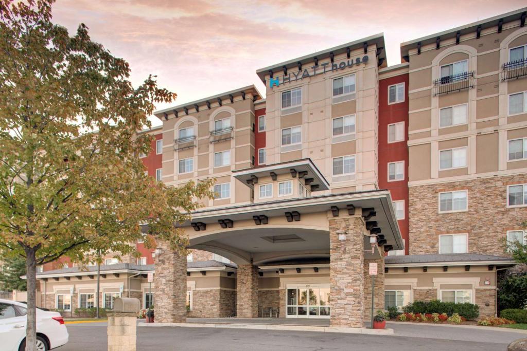 Hyatt House Sterling/Dulles Airport North