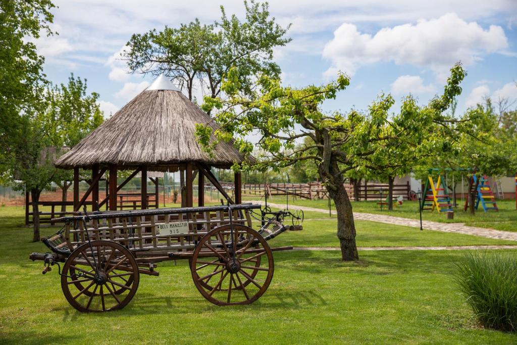 Zahrada ubytování Hotel Lug