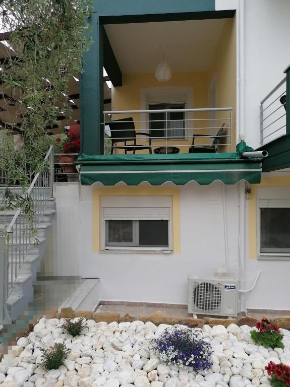 A balcony or terrace at Green Island Residence