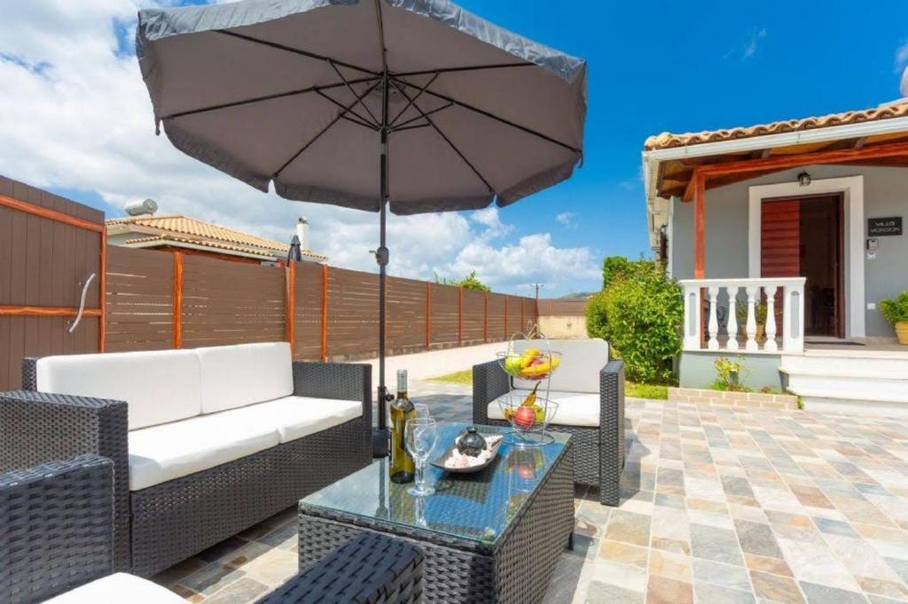 Patio nebo venkovní prostory v ubytování Pothos Villas