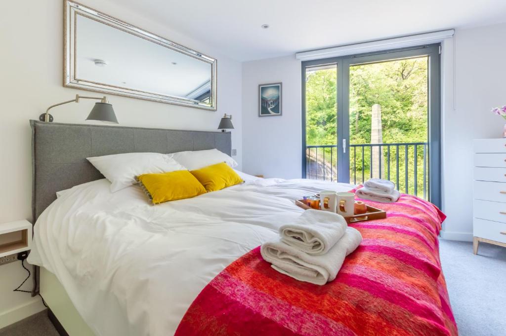 Castle View Luxury 1 Bed Flat, Edinburgh (updated prices 2024)