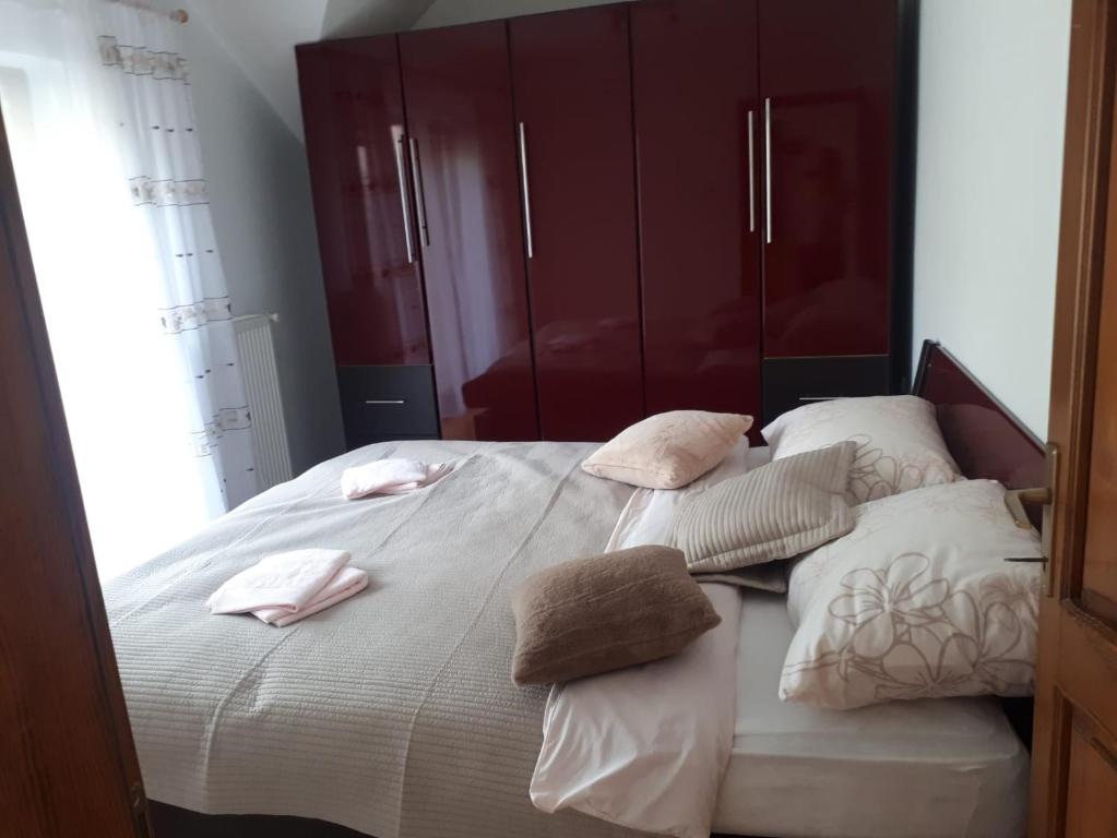 Posteľ alebo postele v izbe v ubytovaní Apartman Nika