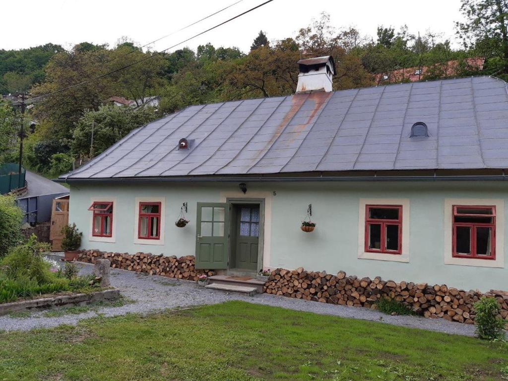 Budova, kde se prázdninový dům nachází