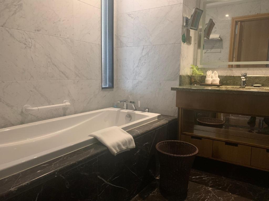 Wyndham HangZhou East - Deluxe King Room - Fumar