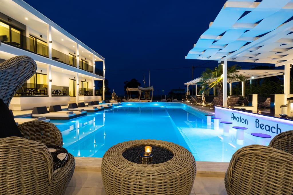 Bazén v ubytování Avaton Luxury Resort and Spa Access the Enigma - Adults Only & Kids 14 Plus- nebo v jeho okolí