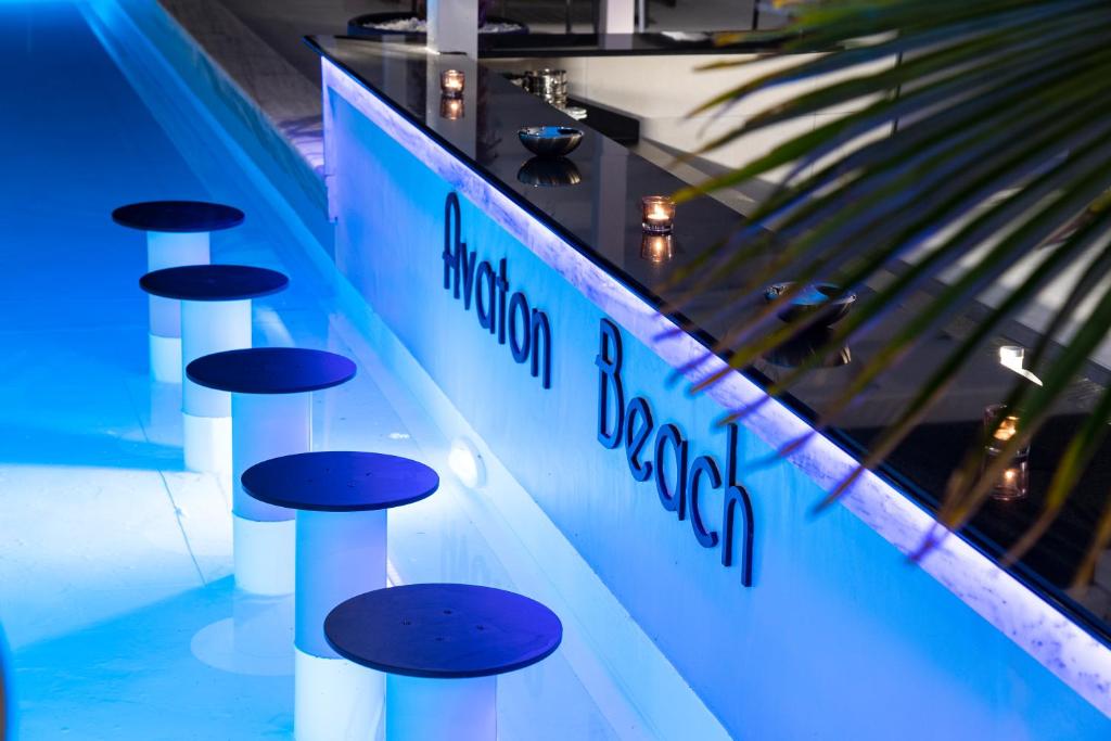 Bazén v ubytování Avaton Luxury Resort and Spa Access the Enigma - Adults Only & Kids 14 Plus- nebo v jeho okolí