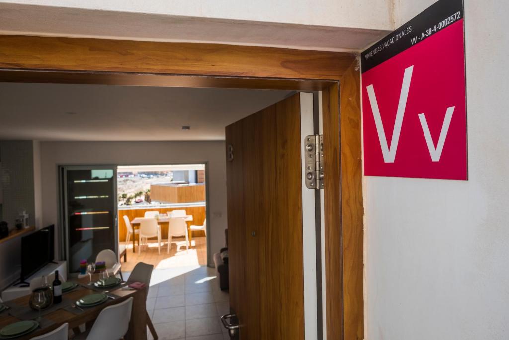 A television and/or entertainment centre at Viviendamedano