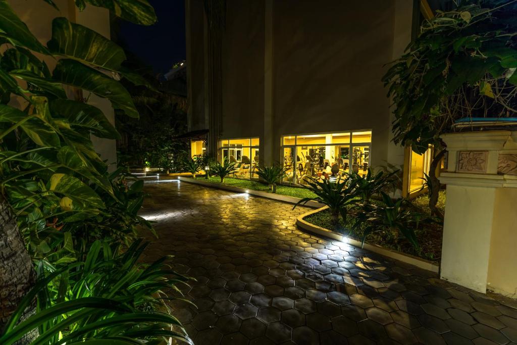 Bazén v ubytování Bali Hotel nebo v jeho okolí