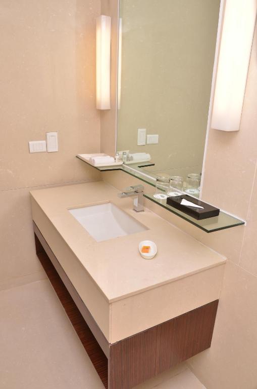 Country Inn & Suites By Radisson, Sahibabad - Superior Room