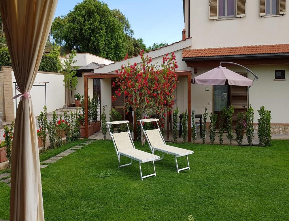 Vonkajšia záhrada v ubytovaní Agriturismo Diaccia Botrona