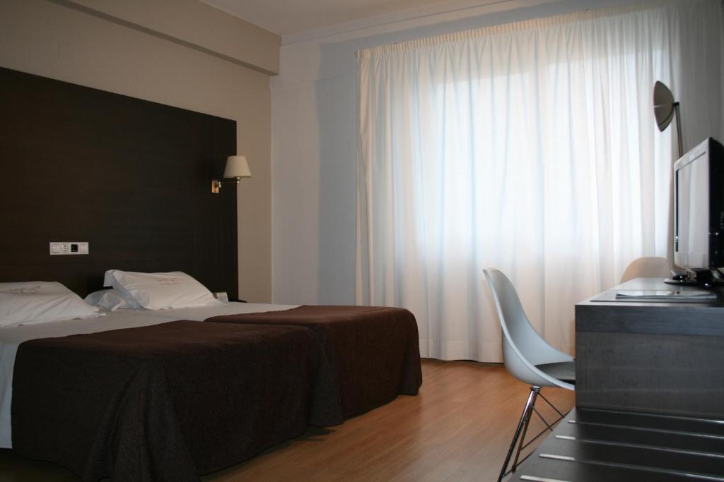 Hotel Mendez Nuñez - Driepersoonskamer