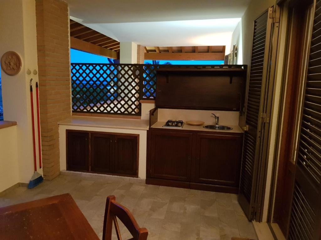 Kuchyňa alebo kuchynka v ubytovaní Agriturismo Diaccia Botrona