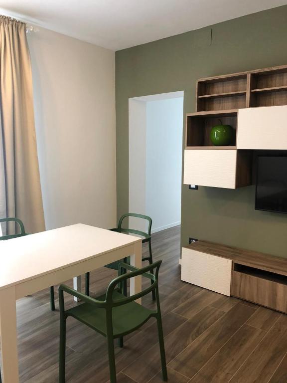 CALLA, CALLUNA & GARDENIA APARTMENTS - 4