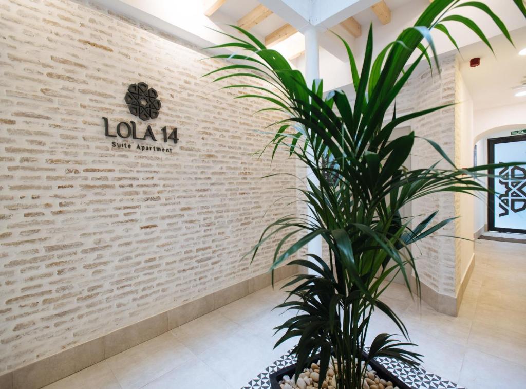 Lola 14 Suite Apartment - Apartamento Con Balcón