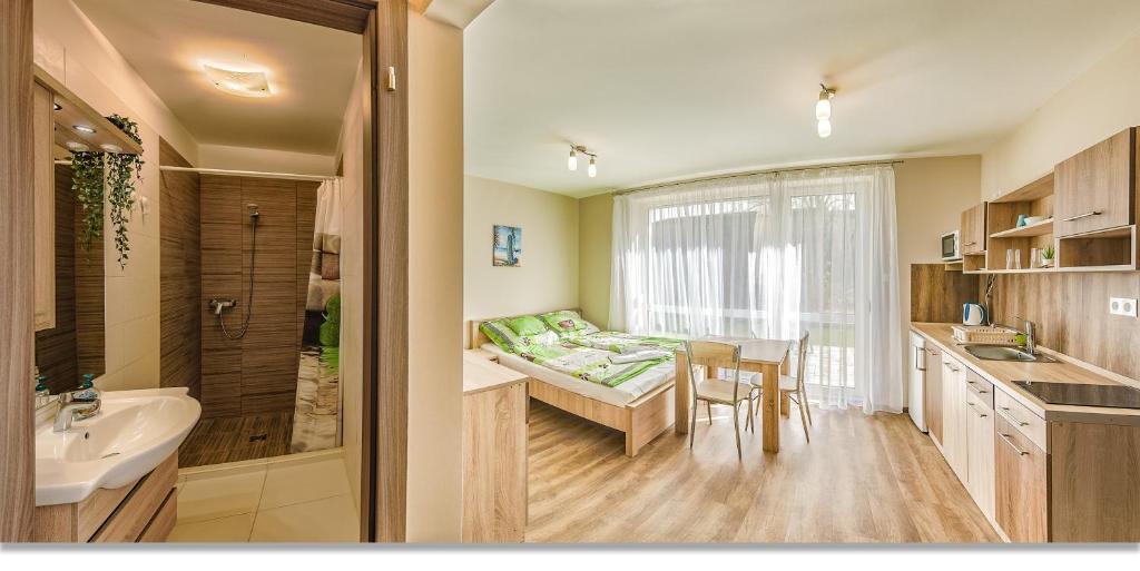 Barka Apartmanok Siófok - Wohnung Mit Terrasse