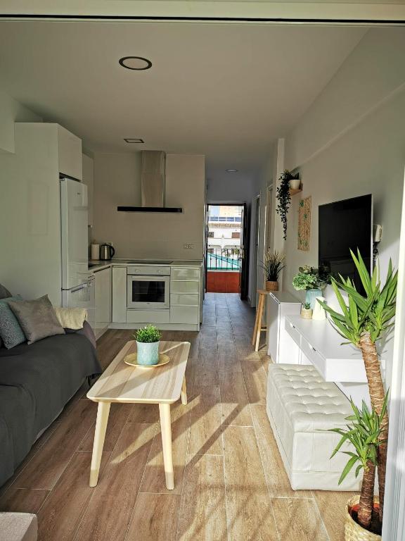A kitchen or kitchenette at Lido Beachfront