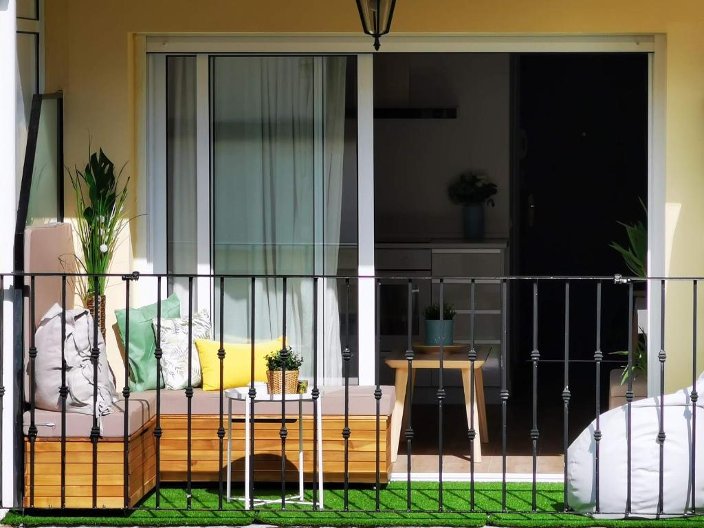 A balcony or terrace at Lido Beachfront