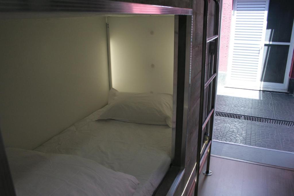 Viva Hostel Design - Camera Quadrupla Con Bagno Privato
