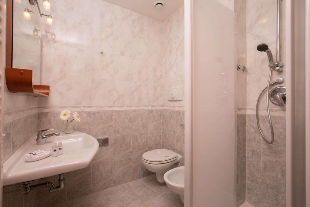 Koupelna v ubytování Best Western Blu Hotel Roma