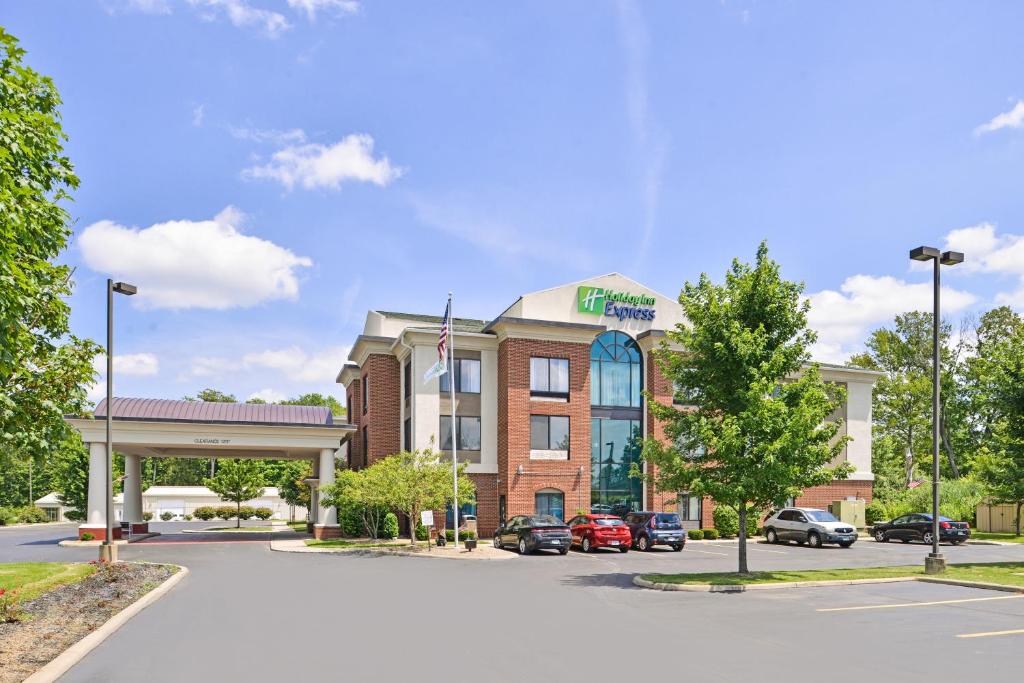 a rendering of a hotel with a gas station at Holiday Inn Express Hotel & Suites Youngstown - North Lima/Boardman, an IHG Hotel in North Lima