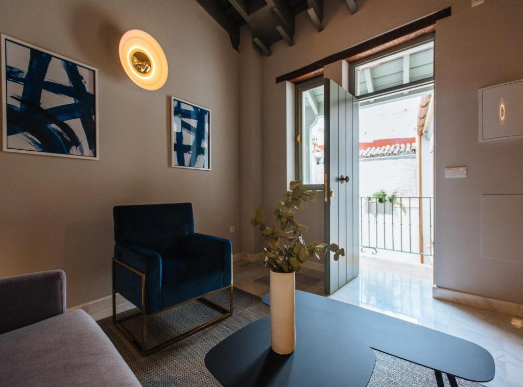 Rocío Suites Apartments - 14