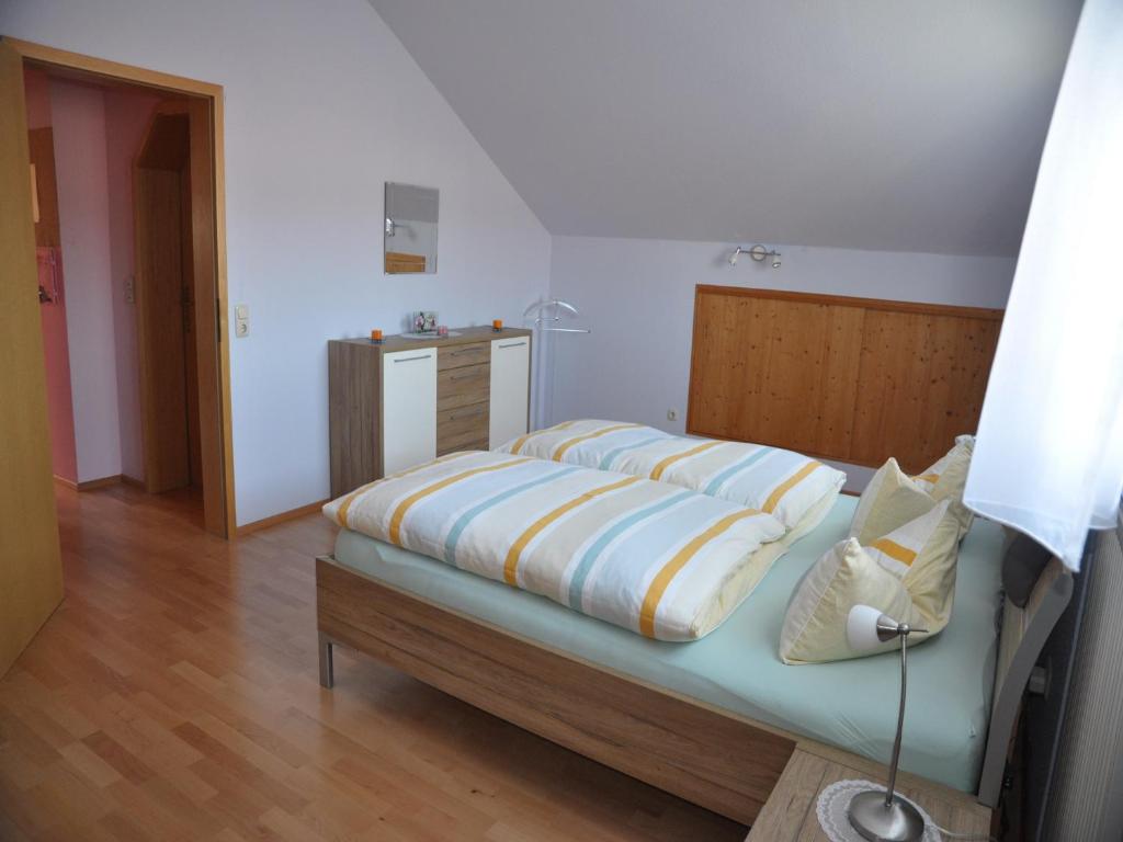 Postel nebo postele na pokoji v ubytování Ferienwohnung Lore