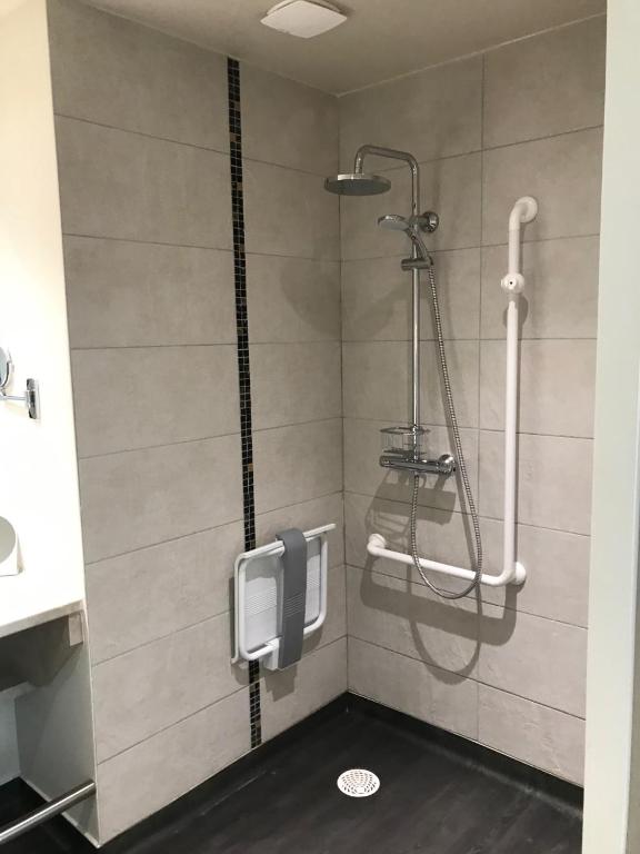 Best Western Plus Hôtel Escapade Senlis - Superior Queen Room - Mobility Accessible