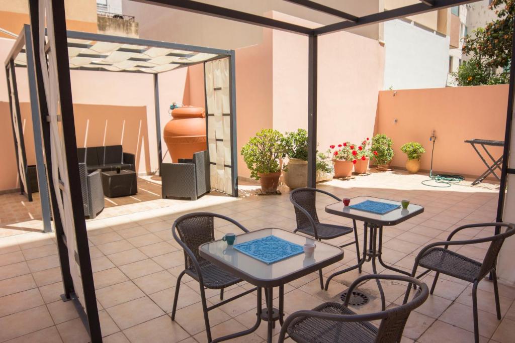 Patio nebo venkovní prostory v ubytování Shardan Guest House