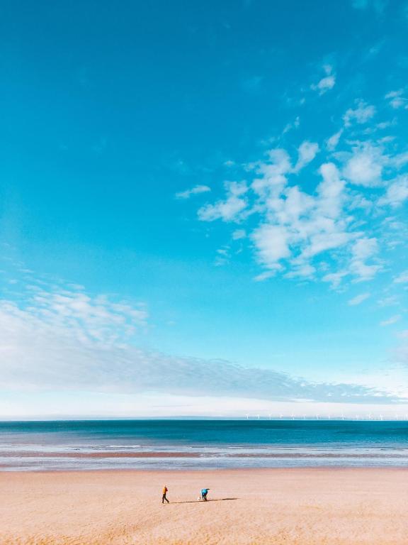 The White Apartment: Luxury, Beach and Design, Valence ...