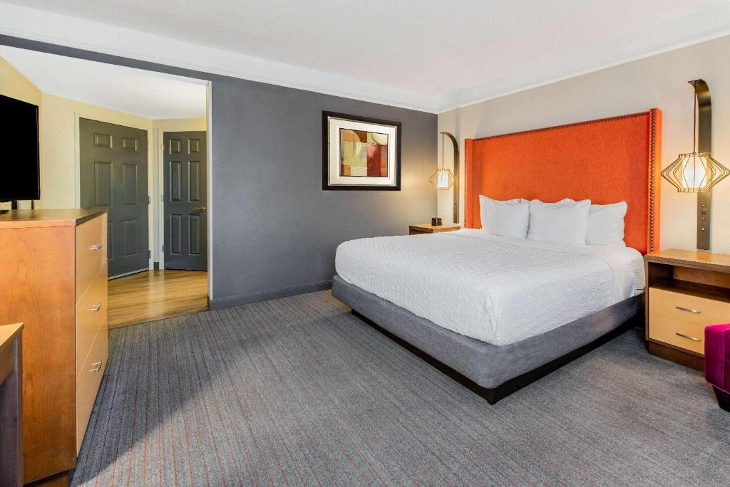 La Quinta by Wyndham New Orleans Downtown - 