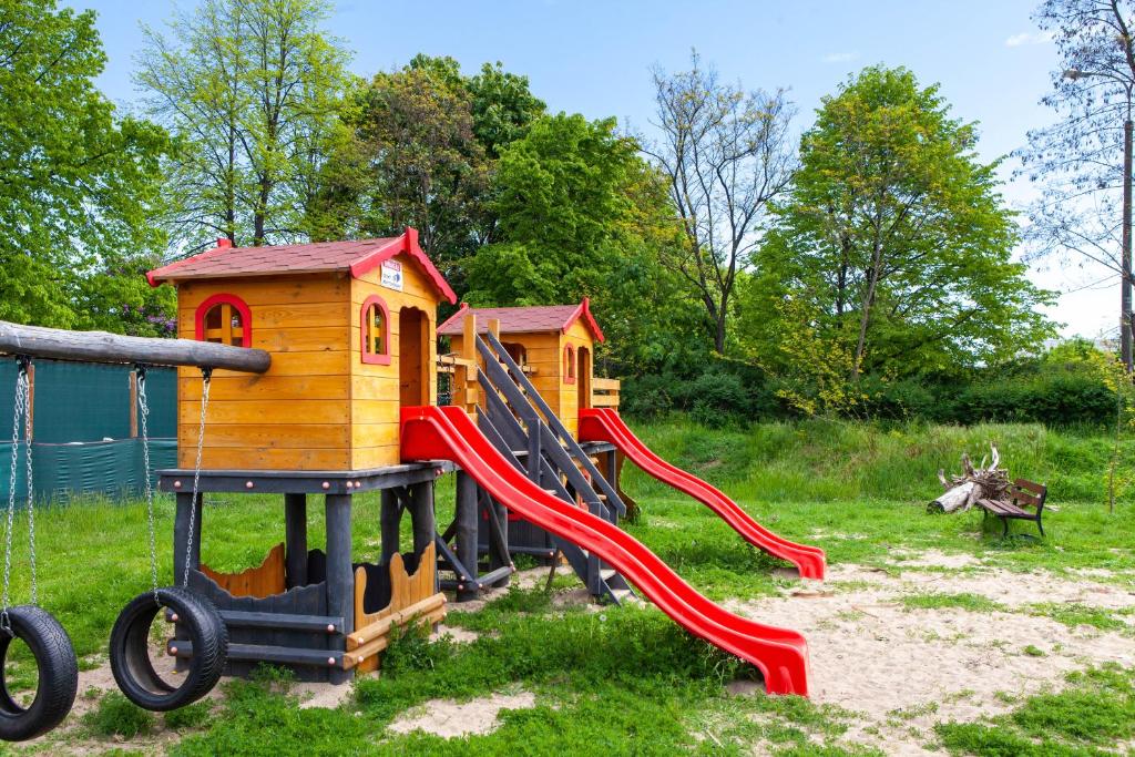 Herní místnost nebo prostor pro děti v ubytování Hostel Montessori