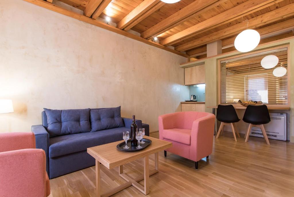 Polixeny's Suites - Resim 14