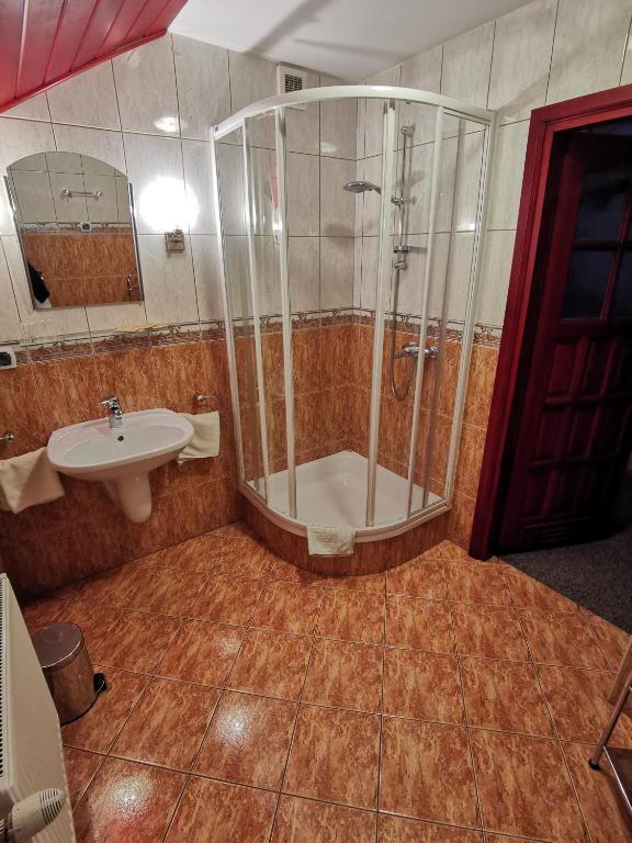 Kúpeľňa v ubytovaní Dom pod Tujami
