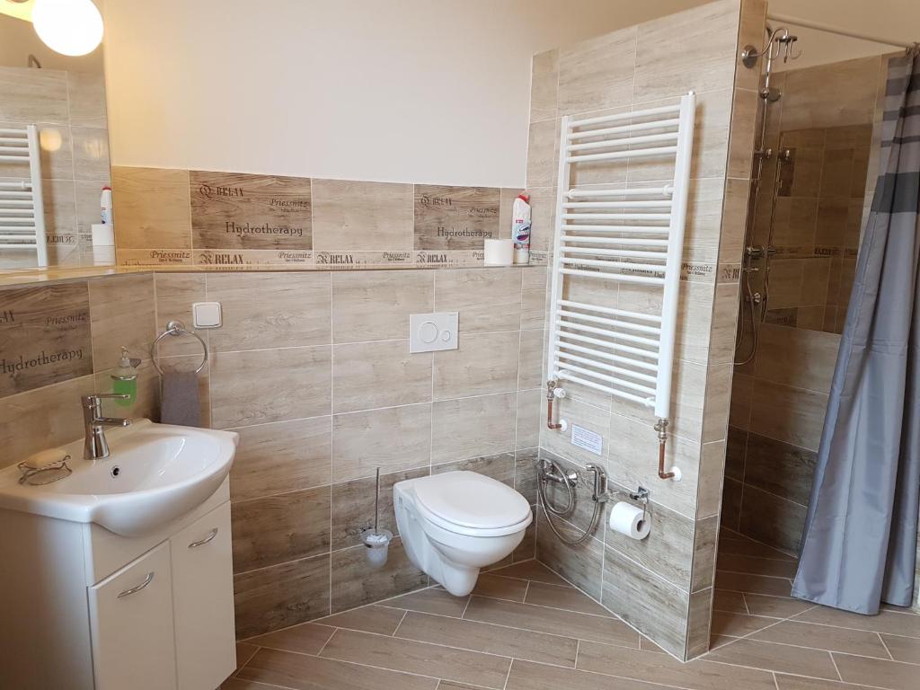 Koupelna v ubytování Apartment No. 16B Svahová 14