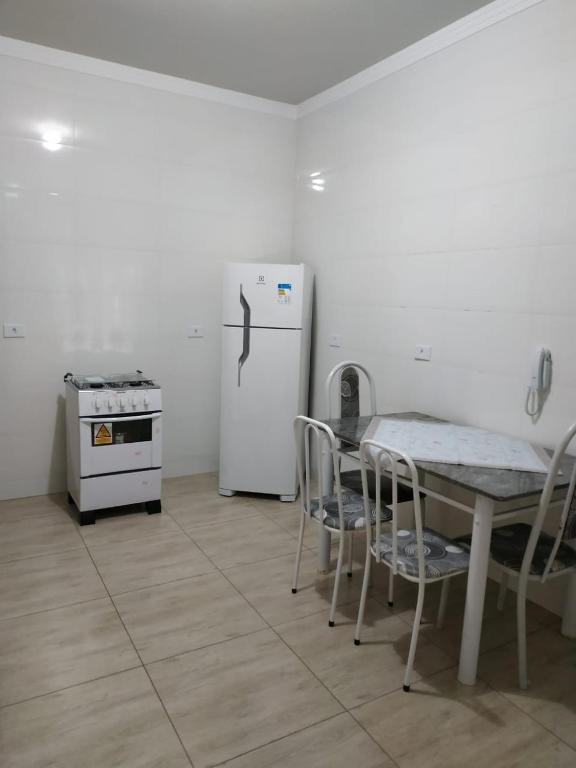  APARTAMENTO CIDADE VERDE 8