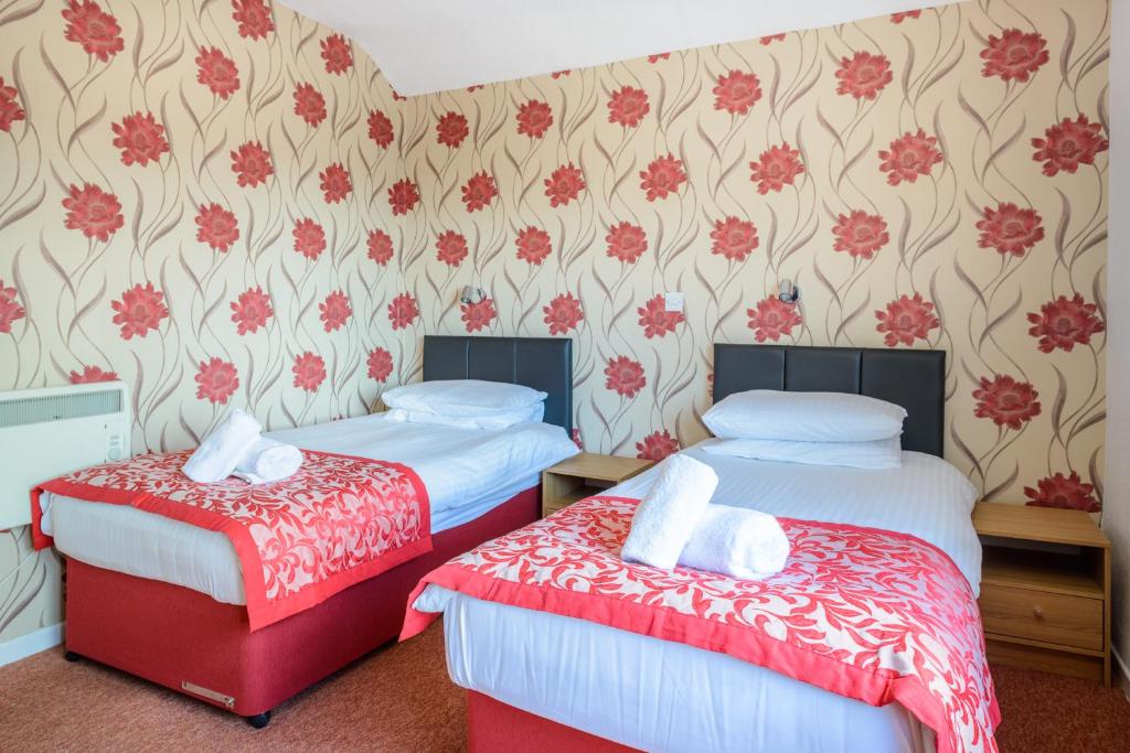 Somerset Hotel - 