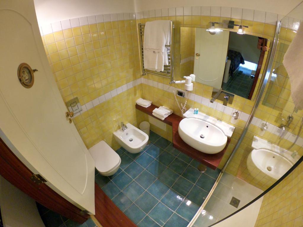 Koupelna v ubytování Hotel Ausonia