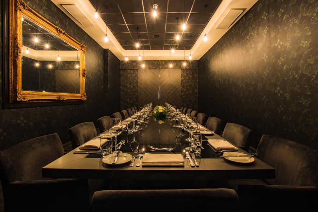 Crowne Plaza Birmingham City by IHG - Resim 6