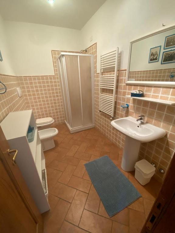 Koupelna v ubytování Valle dei Mulini B&B