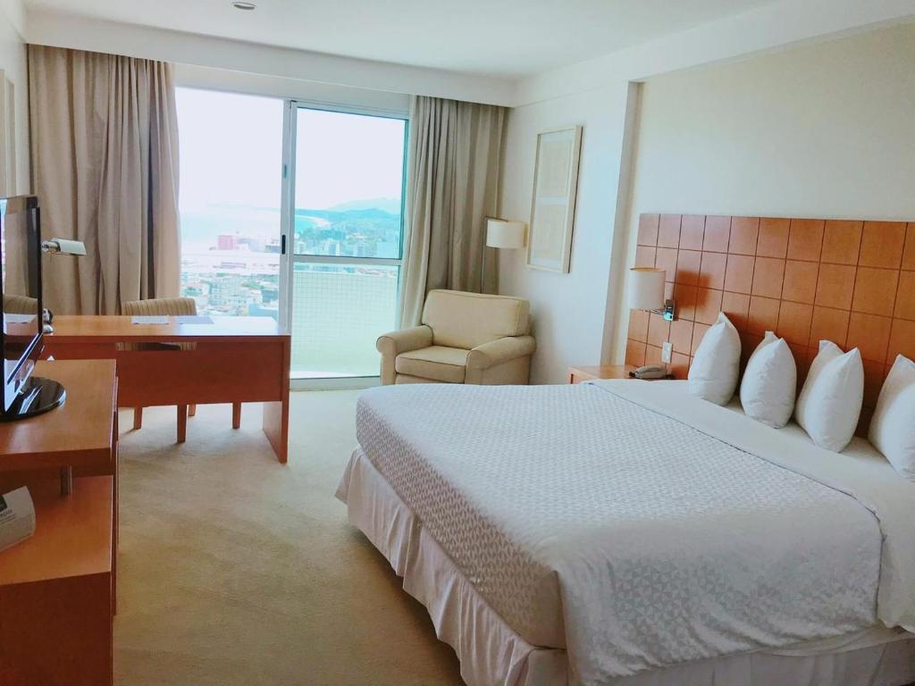  Mercure Macae