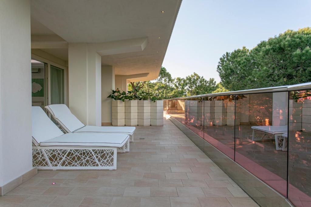 Balkón nebo terasa v ubytování Boutique Hotel Paradiso Bovelacci