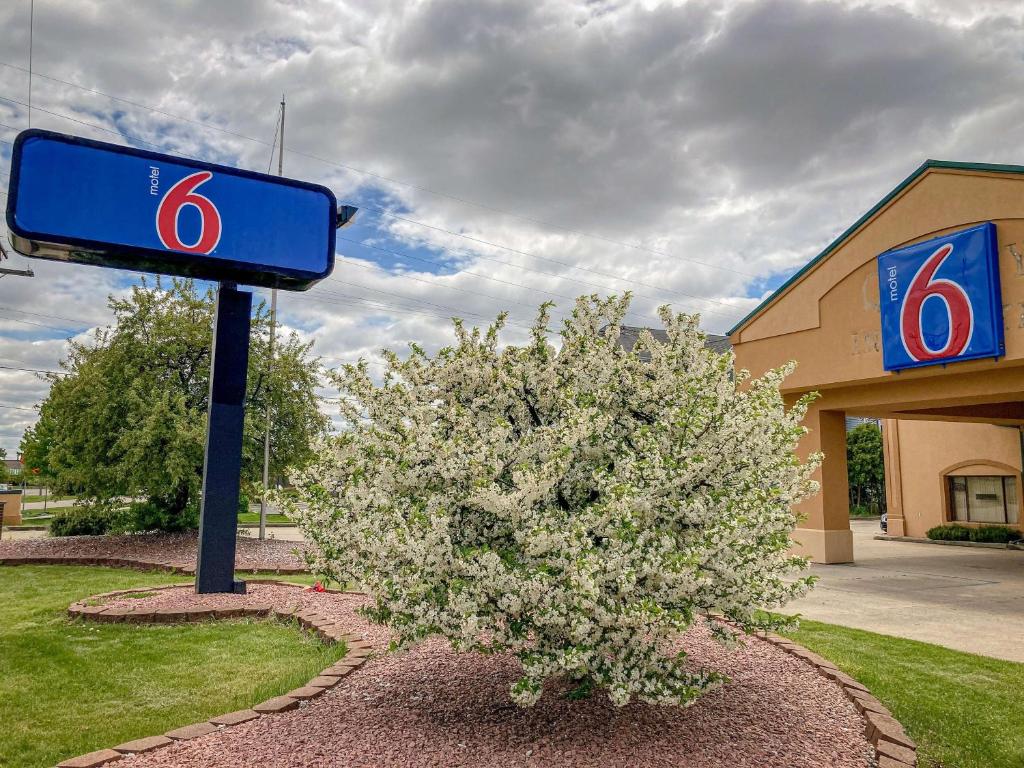 Certifikát, hodnocení, plakát nebo jiný dokument vystavený v ubytování Motel 6 Elkhart, IN