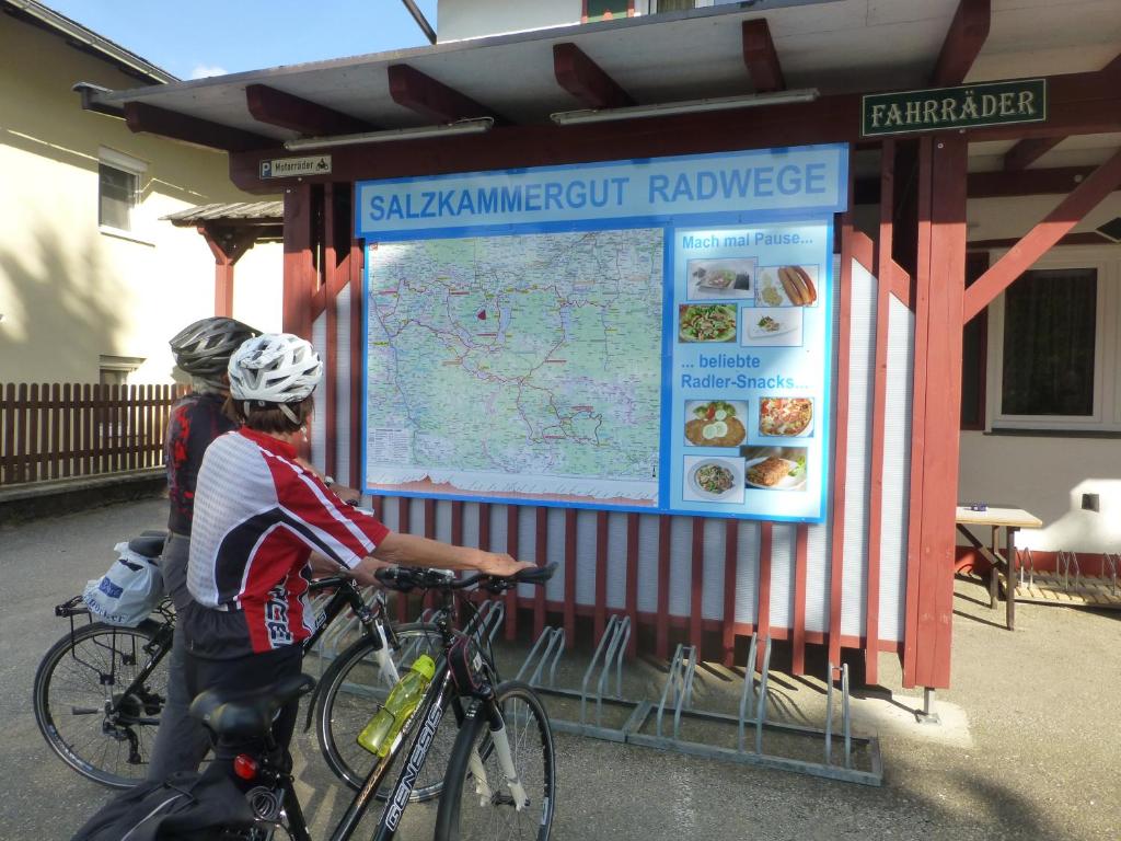 Jízda na kole v ubytování ROSSLWIRT-Rast nebo okolí