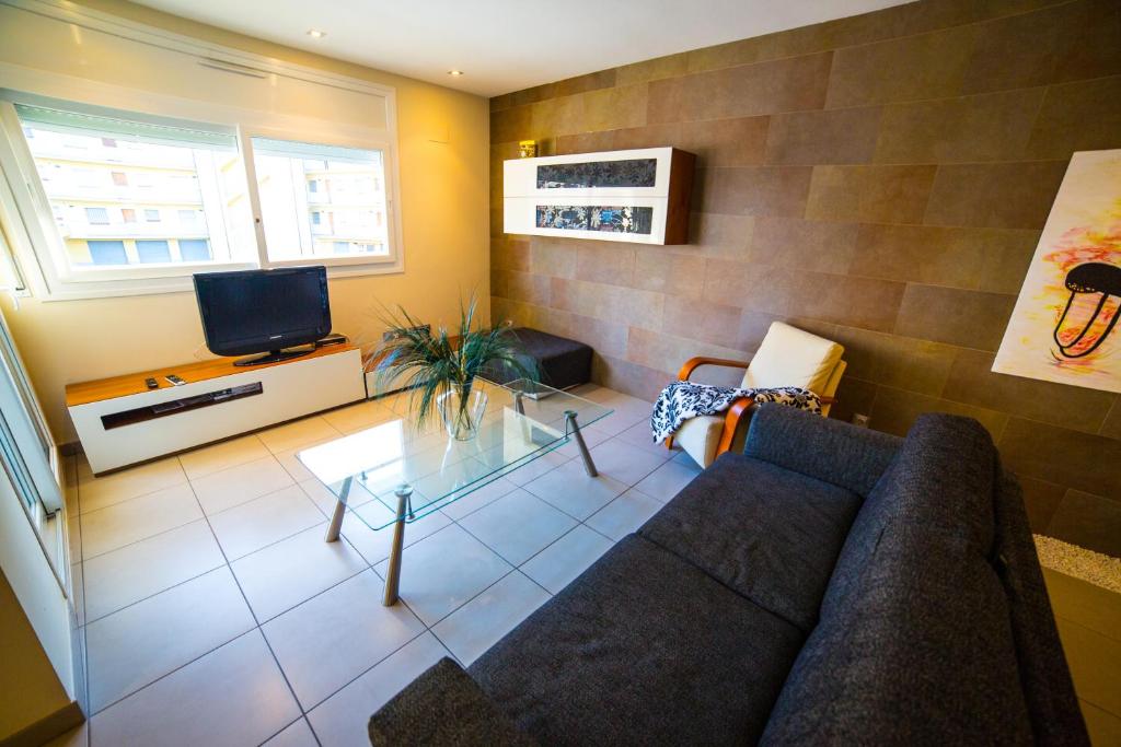 TV a/nebo společenská místnost v ubytování Agi Drugstore Apartments