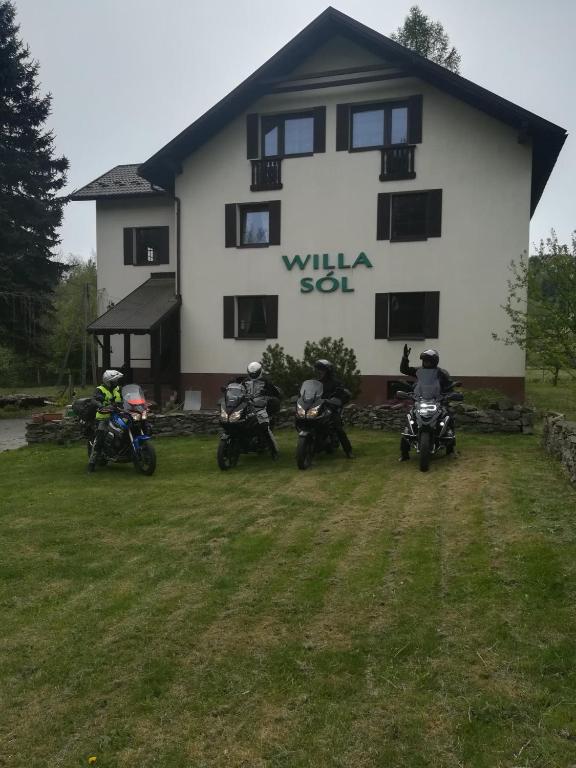 Vonkajšia záhrada v ubytovaní Willa Sól